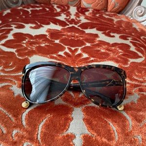 LOUIS VUITTON CATEYE LEOPARD PRINT SUNGLASSES 🕶